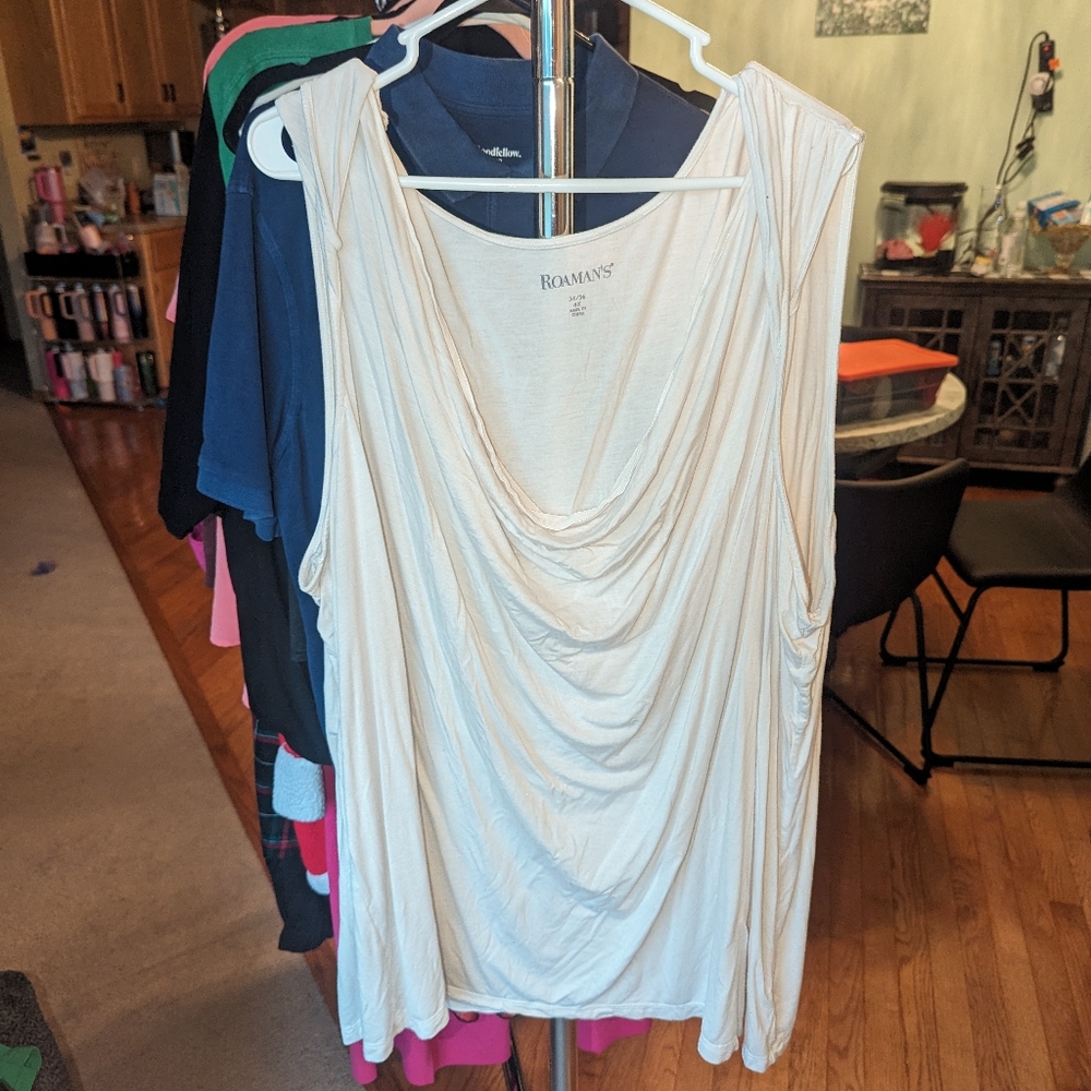 💙Roamans white cowl neck sleeveless blouse 34/36 4x
